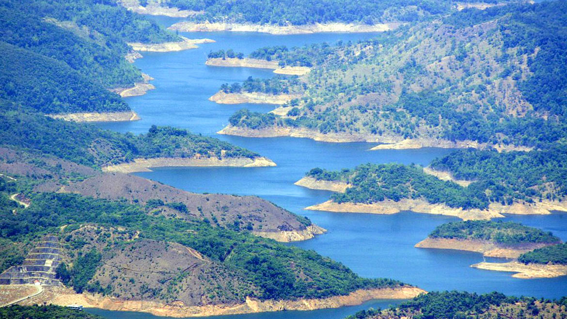 Samanalawewa Reservoir